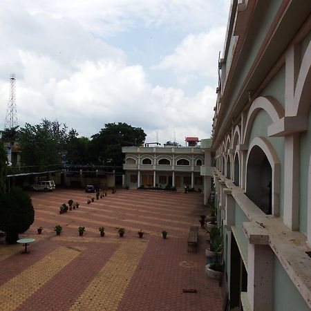 Hotel Sonchiraiya Shivpuri  Экстерьер фото