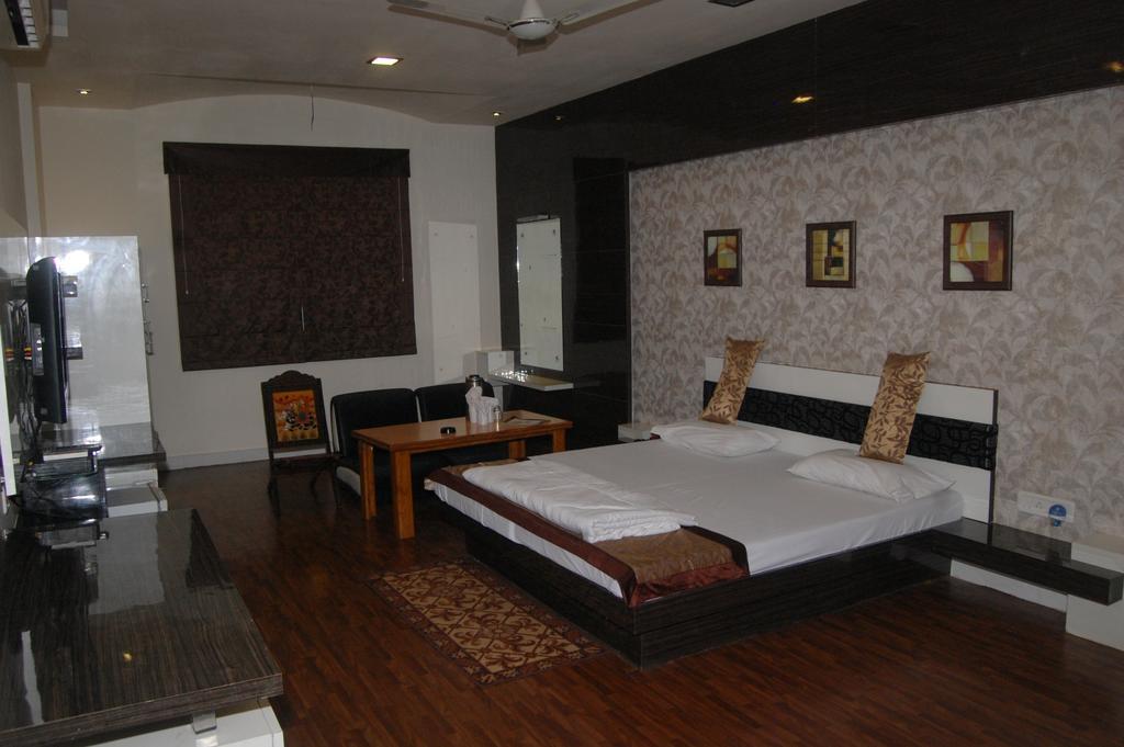 Hotel Sonchiraiya Shivpuri  Номер фото