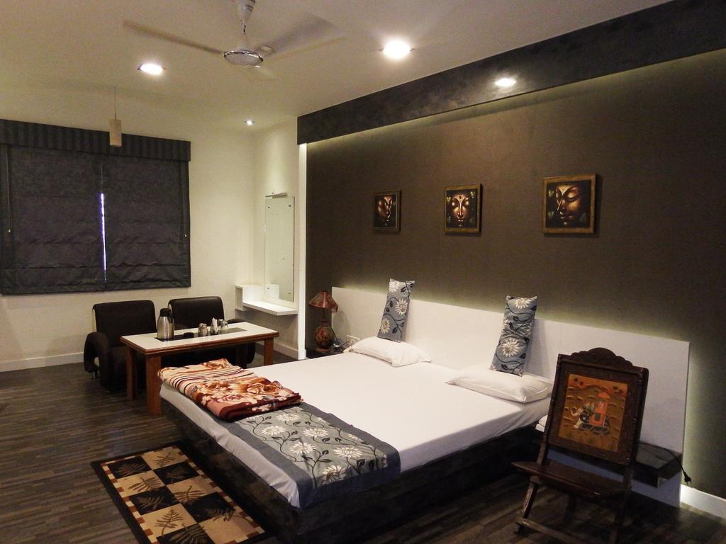 Hotel Sonchiraiya Shivpuri  Экстерьер фото